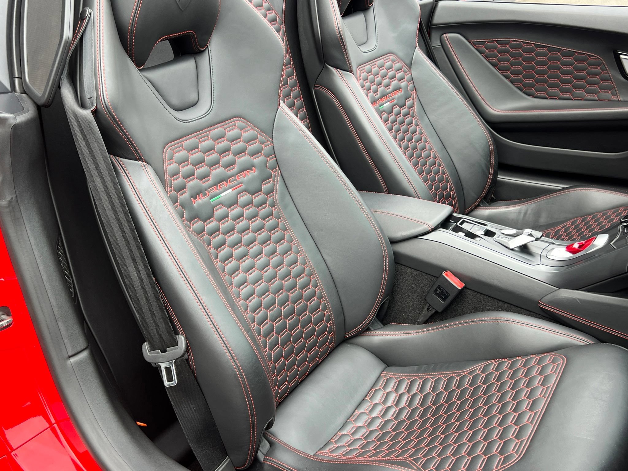 Used 2017 Lamborghini Huracan LP 580-2 RWD image 19