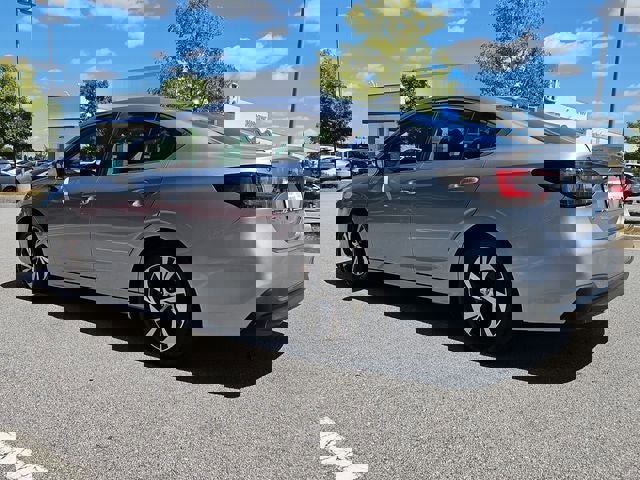 Used 2022 Subaru Legacy Premium image 7