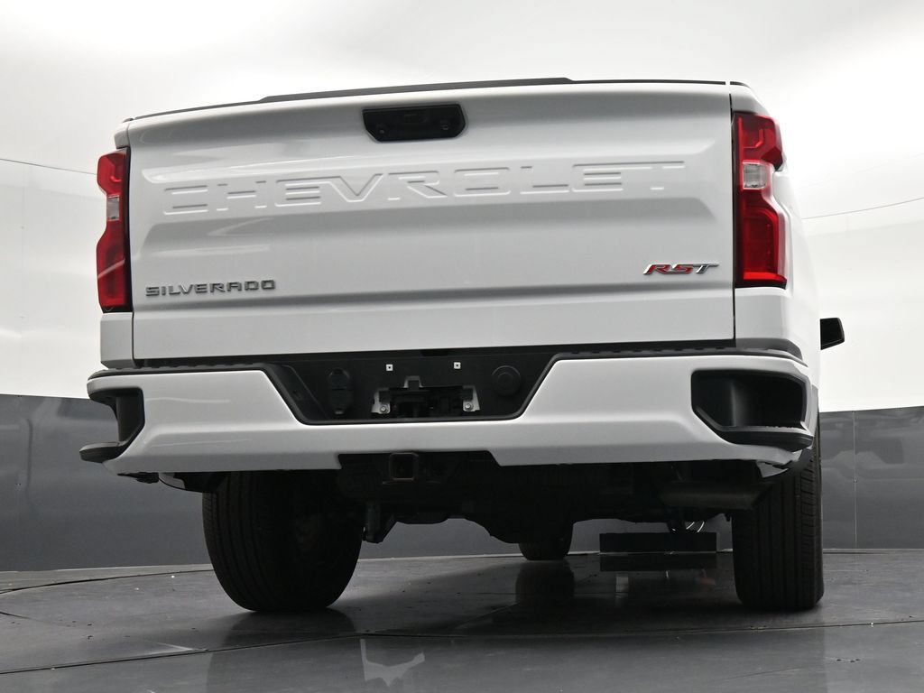 Used 2023 Chevrolet Silverado 1500 RST AWD/4WD image 31
