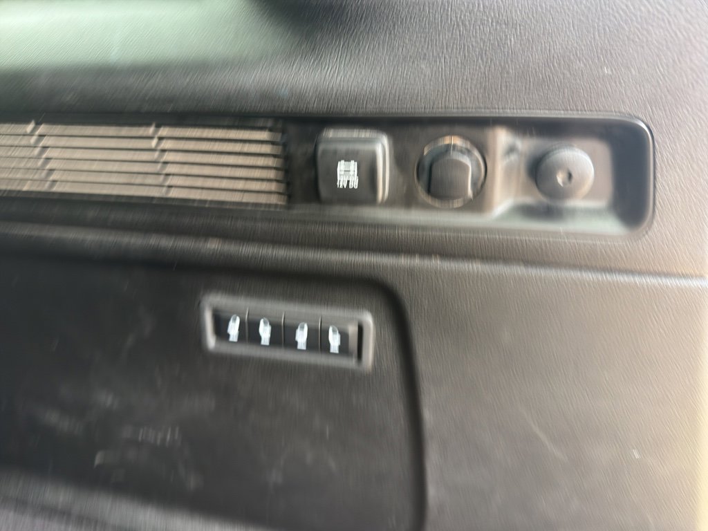 Used 2024 Jeep Wagoneer L Series II image 19