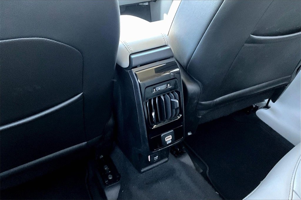 Used 2022 Jeep Compass Limited image 33