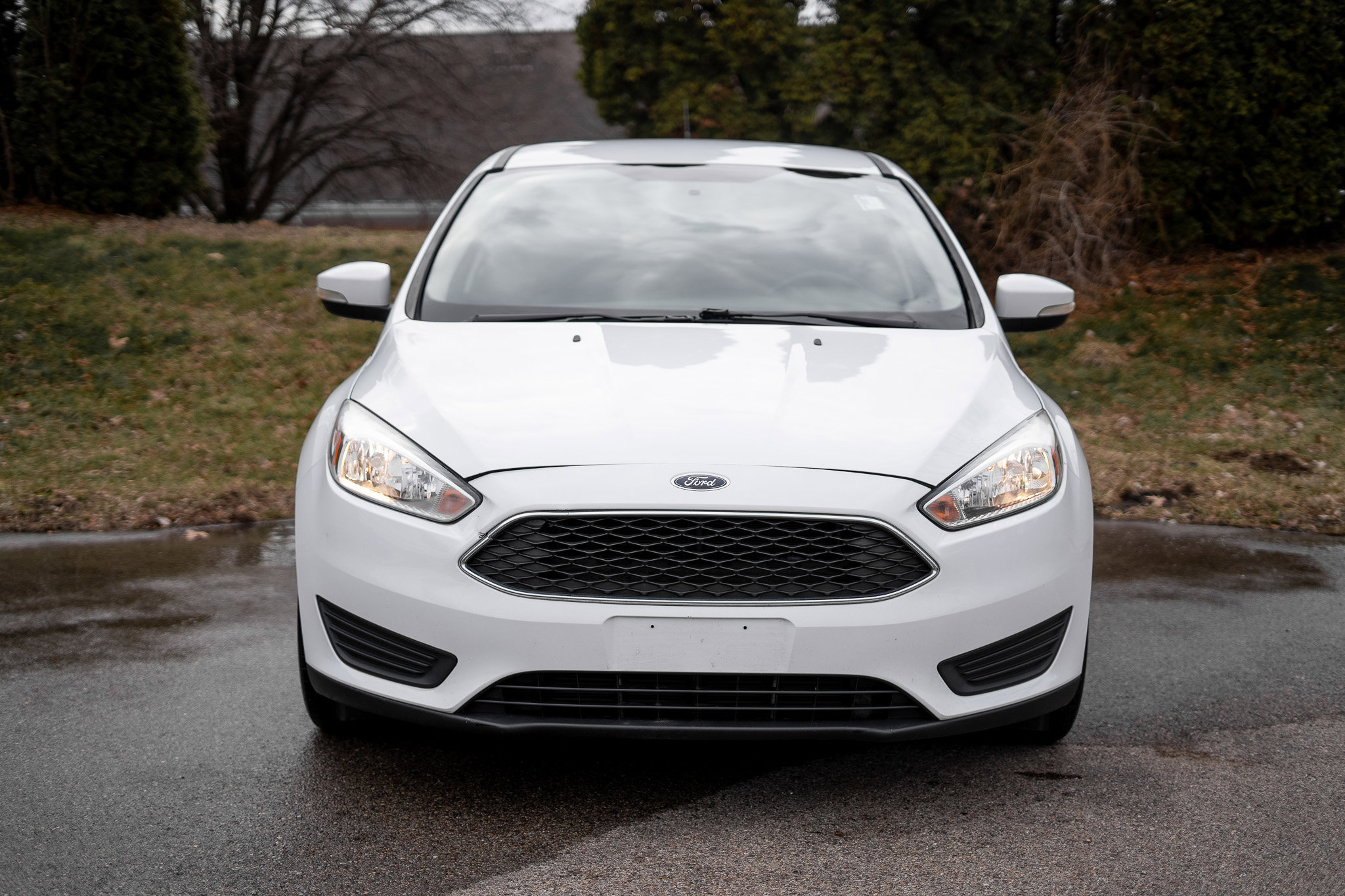 Used 2018 Ford Focus SE w/ Cold Weather Package image 2