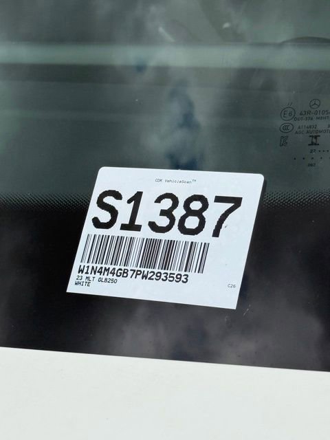 Used 2023 Mercedes-Benz GLB 250 image 37