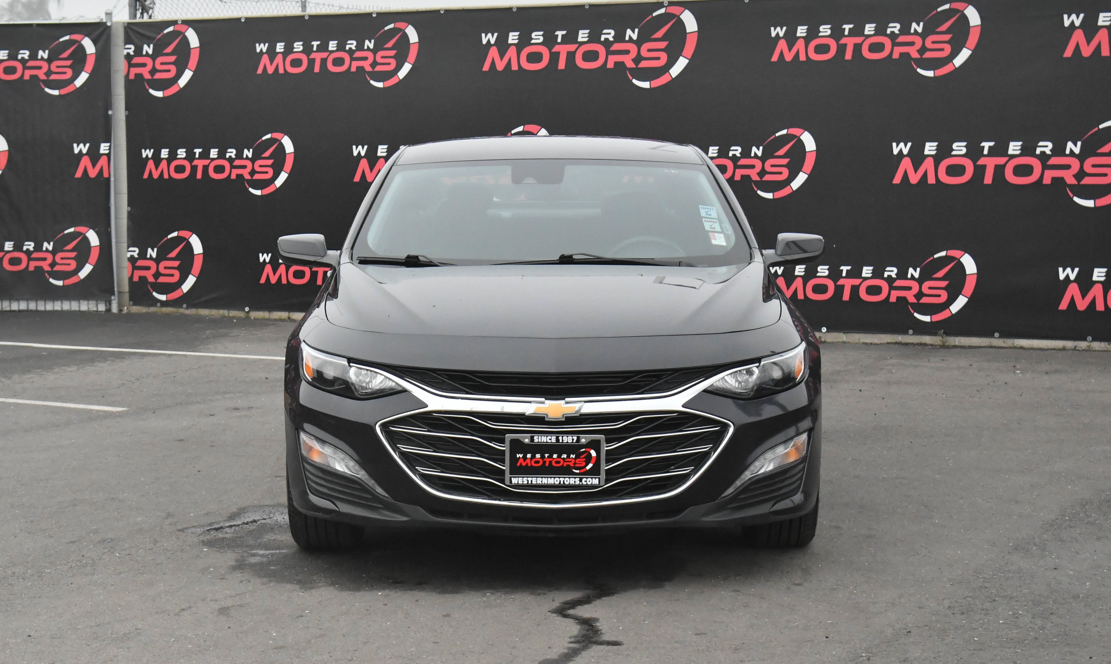 Used 2023 Chevrolet Malibu LT image 2