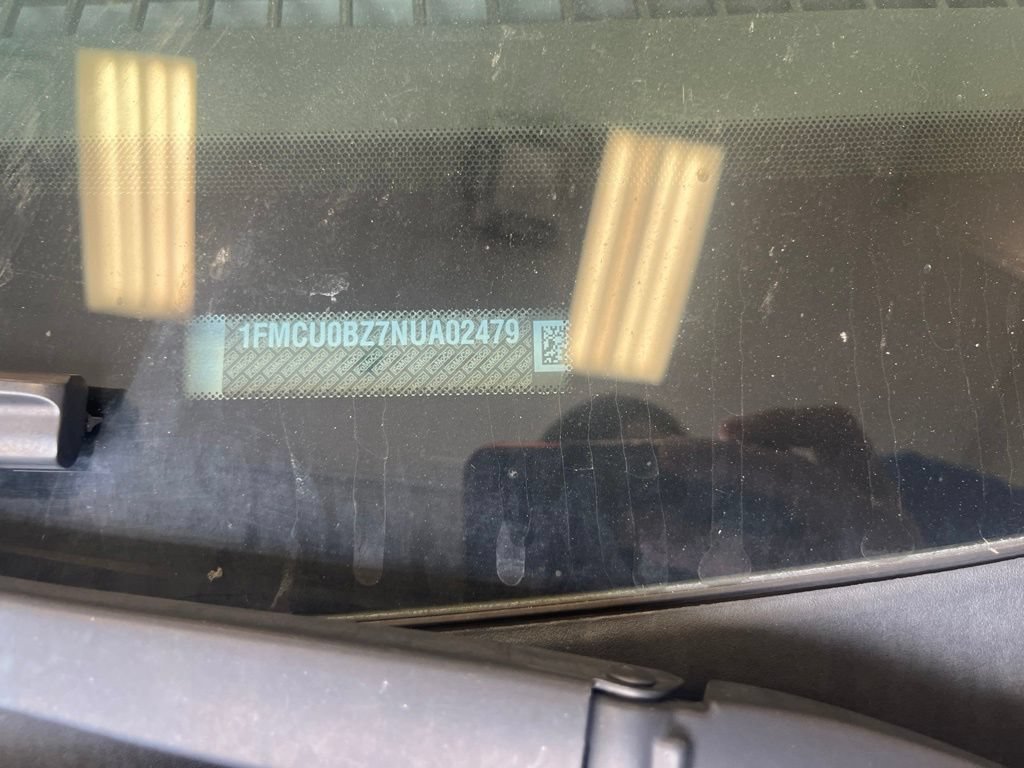 Used 2022 Ford Escape SE w/ Convenience Package FWD image 3