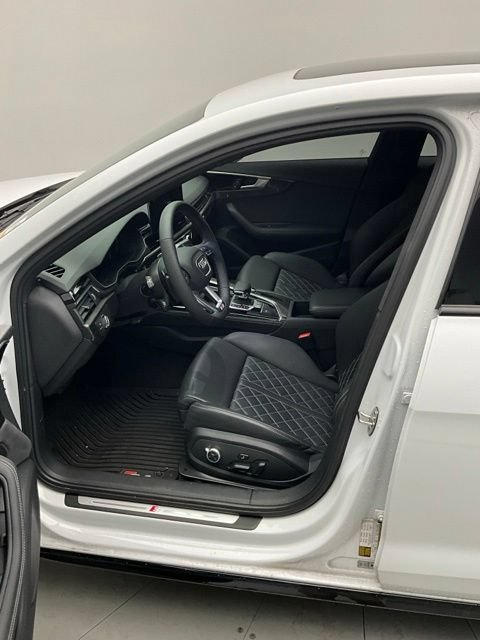 Used 2024 Audi S4 Premium Plus AWD/4WD image 6