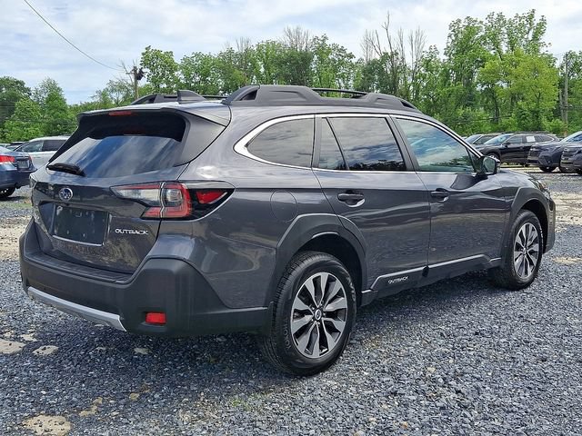 Certified 2025 Subaru Outback Limited AWD/4WD image 9