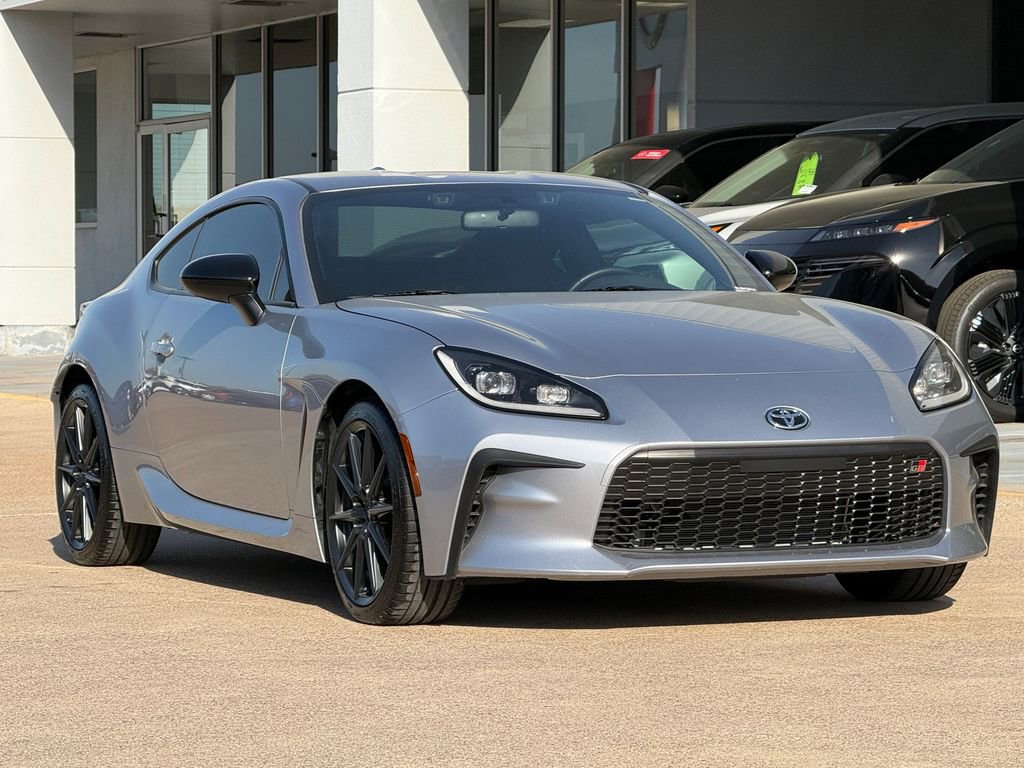 Used 2023 Toyota GR86 Premium w/ ALL Weather Mat Package (TMS) image 2