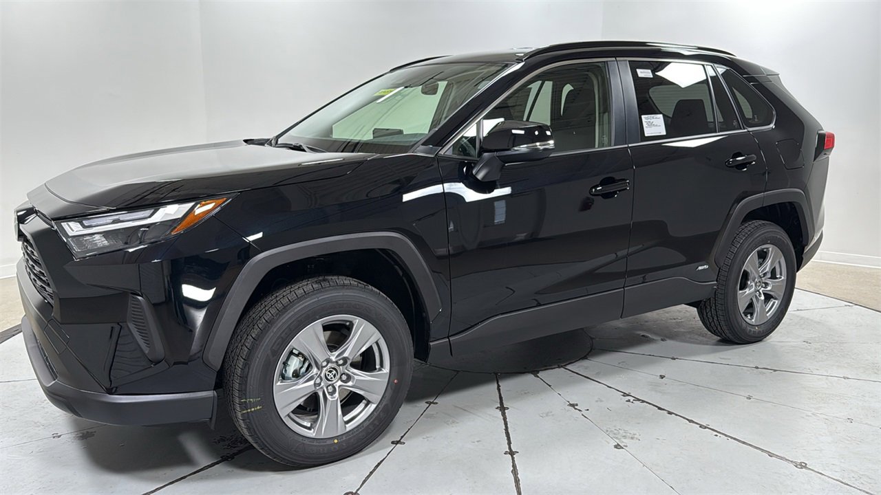 New 2025 Toyota RAV4 LE