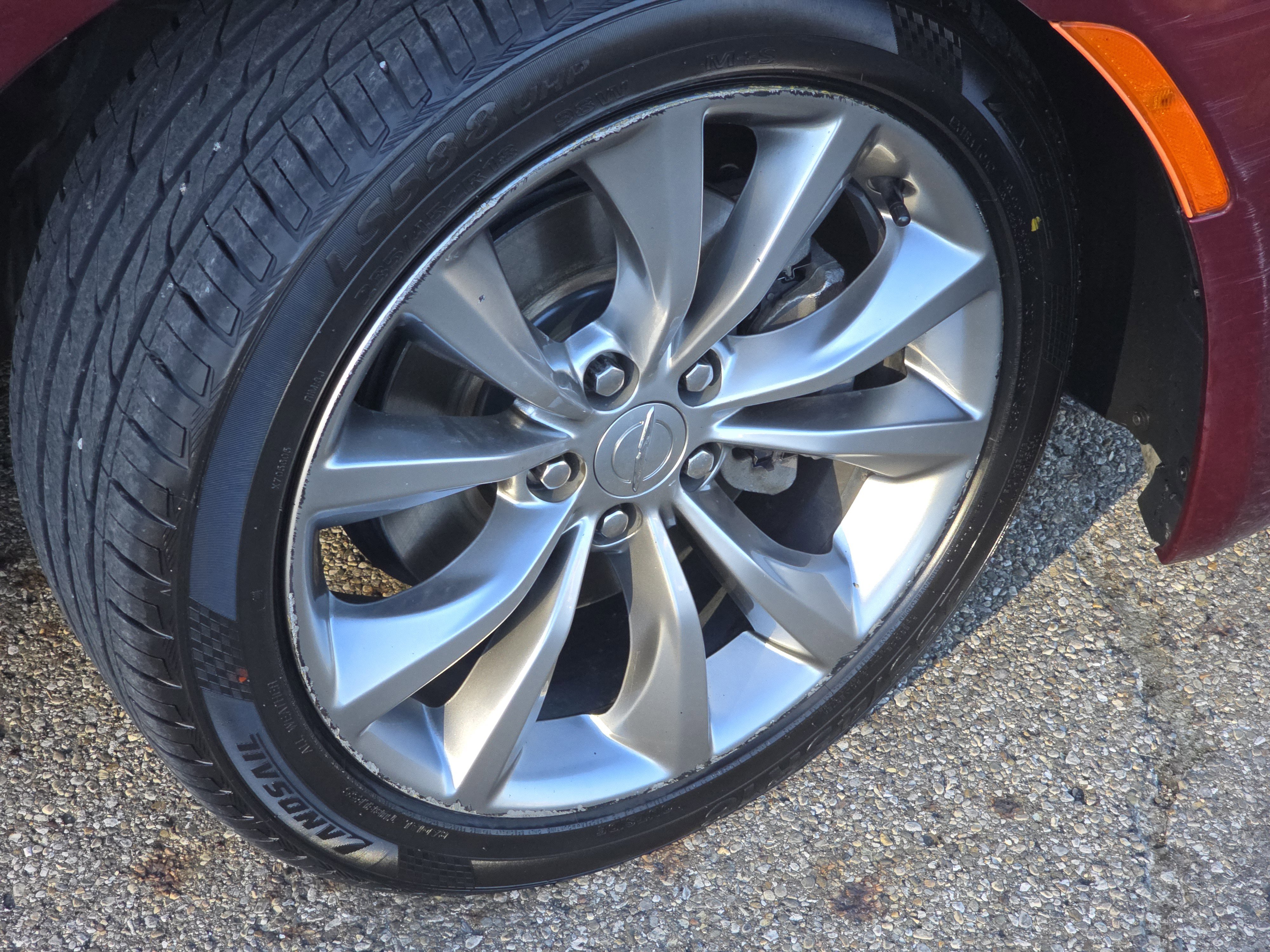 Used 2016 Chrysler 200 S image 11