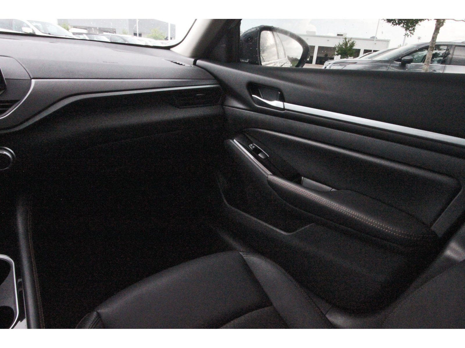 Certified 2025 Nissan Altima 2.5 SR FWD image 13