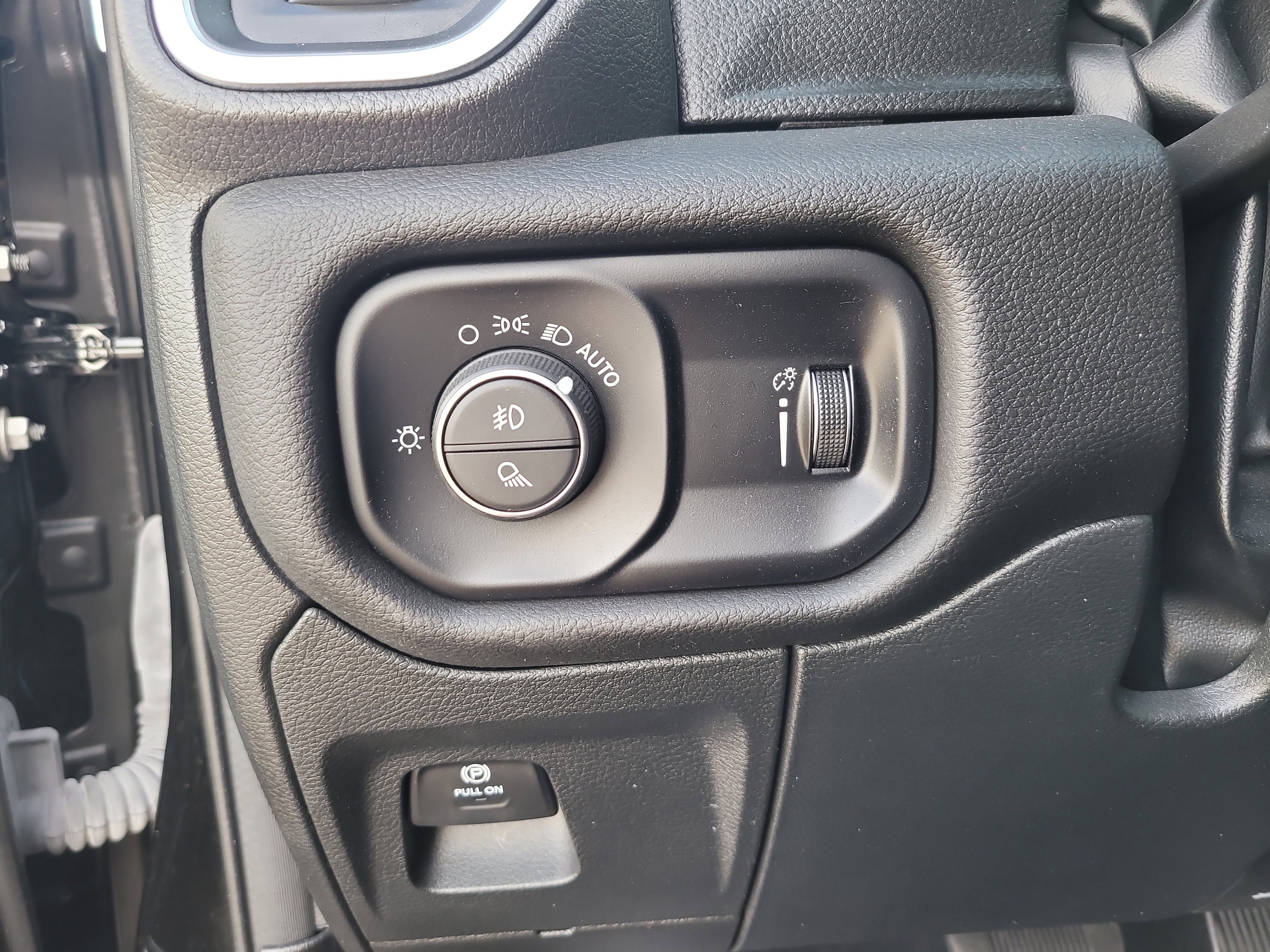 Used 2024 RAM 1500 Big Horn image 31