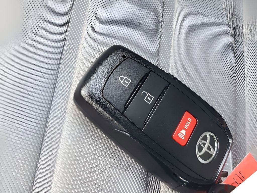 Used 2025 Toyota Tacoma TRD Sport image 38