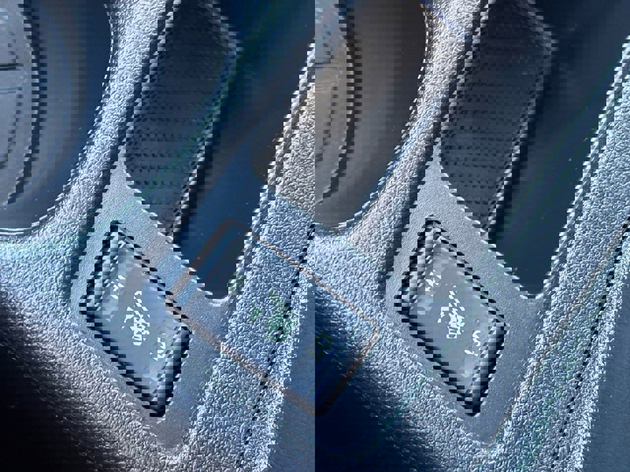 Used 2017 Nissan Rogue SL w/ SL Premium Package image 21