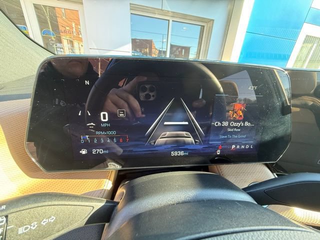 New 2026 Chevrolet Equinox ACTIV w/ Convenience Package III FWD image 24