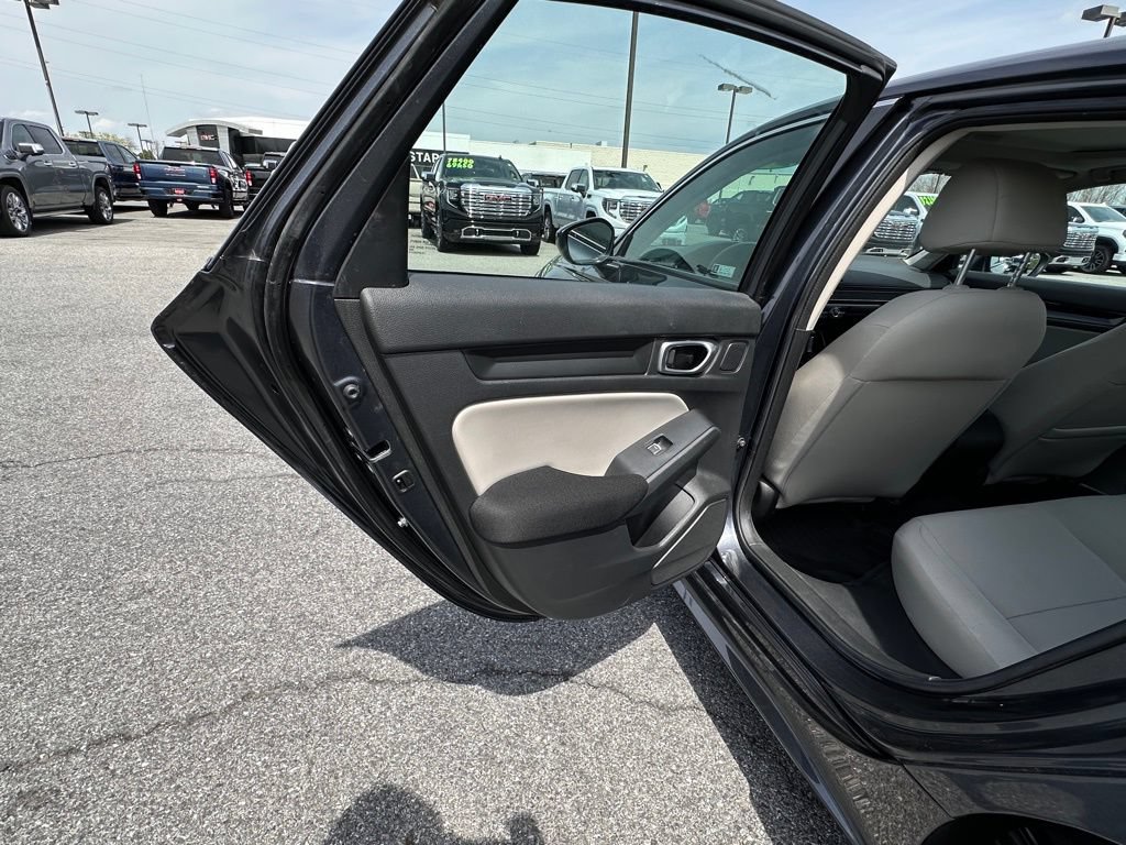 Used 2023 Honda Civic EX image 25