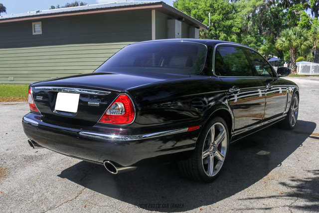 Used 2006 Jaguar XJ Vanden Plas Super V8 Portfolio RWD image 8
