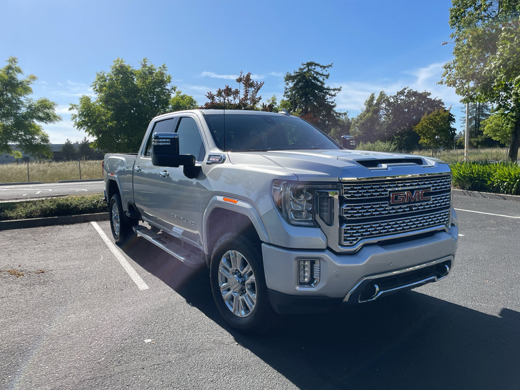 Used 2020 GMC Sierra 3500 Denali w/ Denali Ultimate Package AWD/4WD image 2