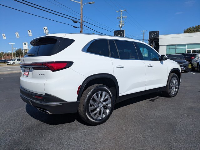 Used 2026 Buick Enclave Preferred w/ Power Package FWD image 6