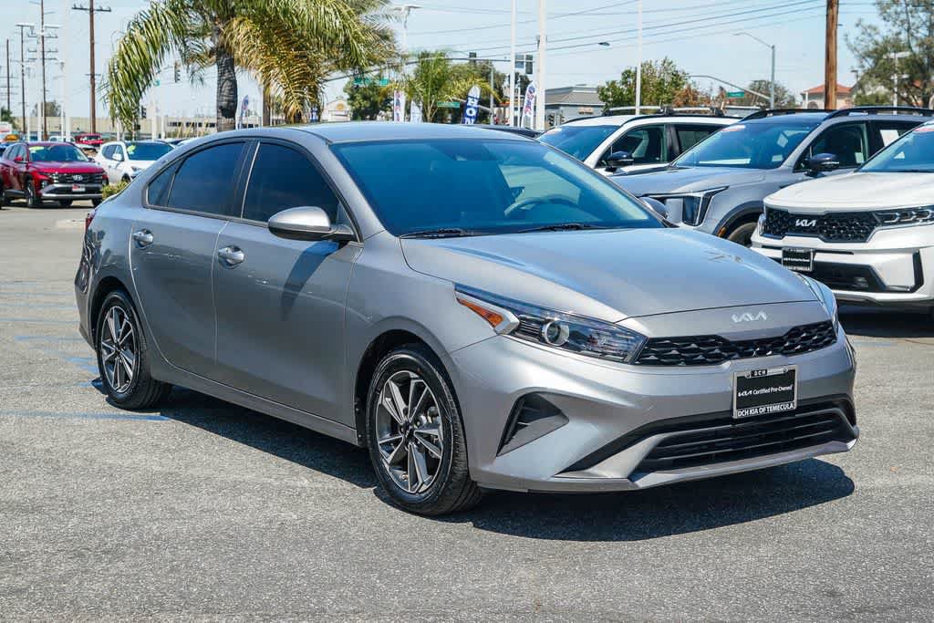 Certified 2023 Kia Forte LXS FWD image 3