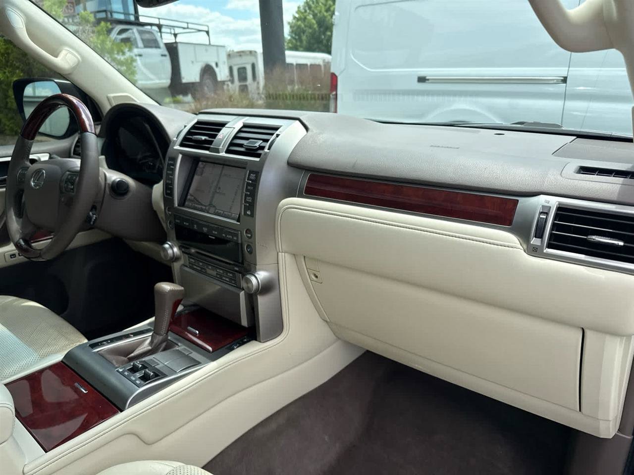 Used 2013 Lexus GX 460 w/ Comfort Plus Pkg AWD/4WD image 32