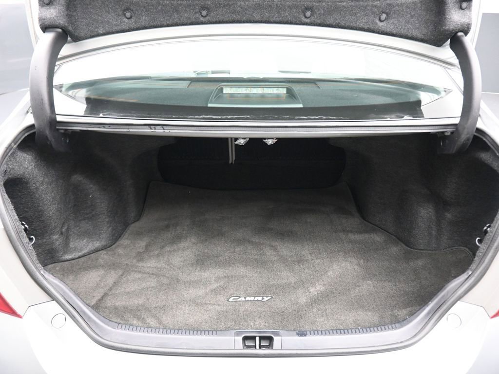 Used 2017 Toyota Camry LE image 41