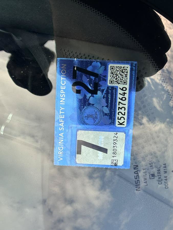 Used 2015 Nissan 370Z Touring RWD image 27