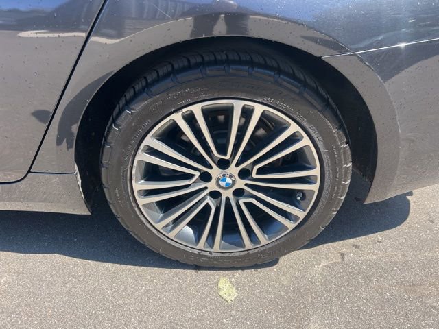 Used 2019 BMW 530i xDrive w/ Convenience Package AWD/4WD image 9