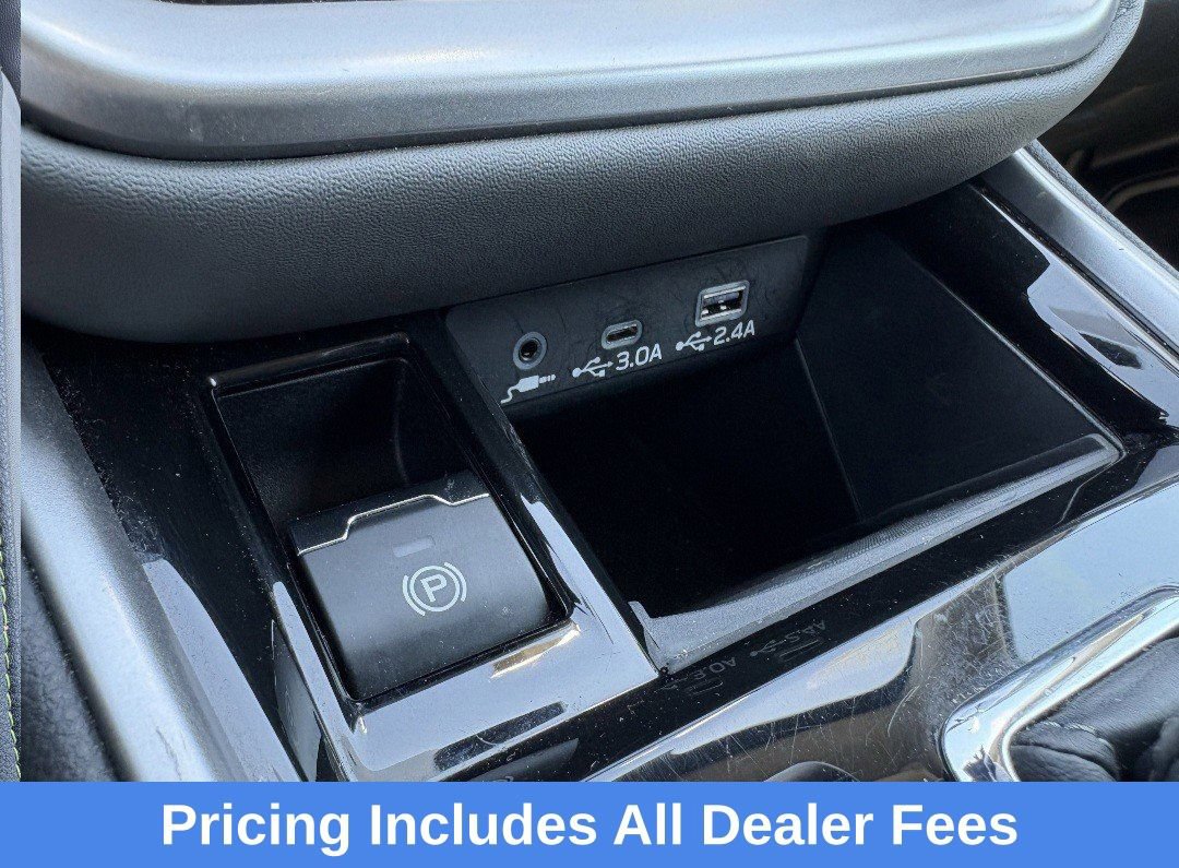 Certified 2025 Subaru Outback Onyx Edition AWD/4WD image 21