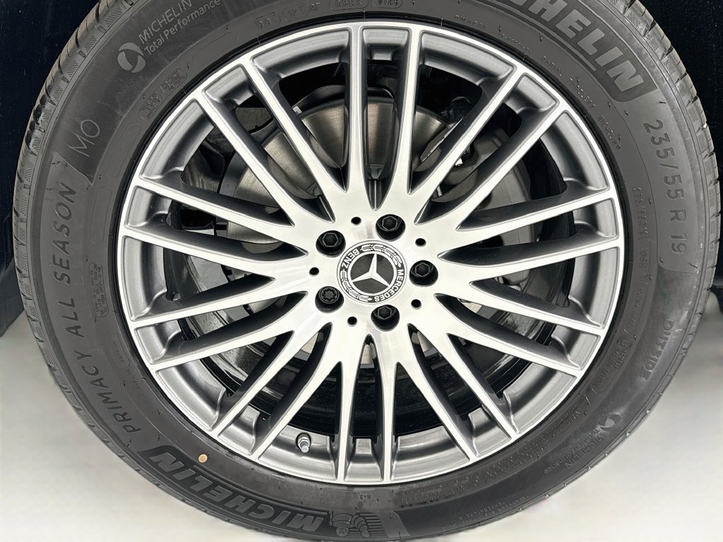 Certified 2026 Mercedes-Benz GLC 300 image 28