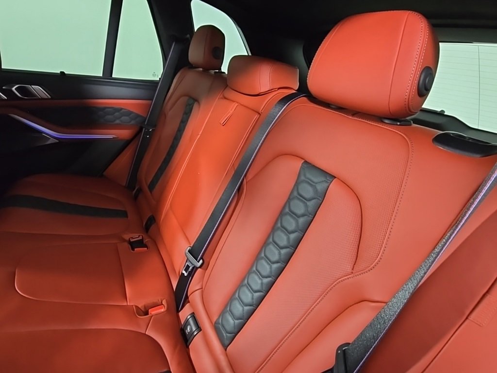 Used 2023 BMW X5 M w/ Competition Package image 15