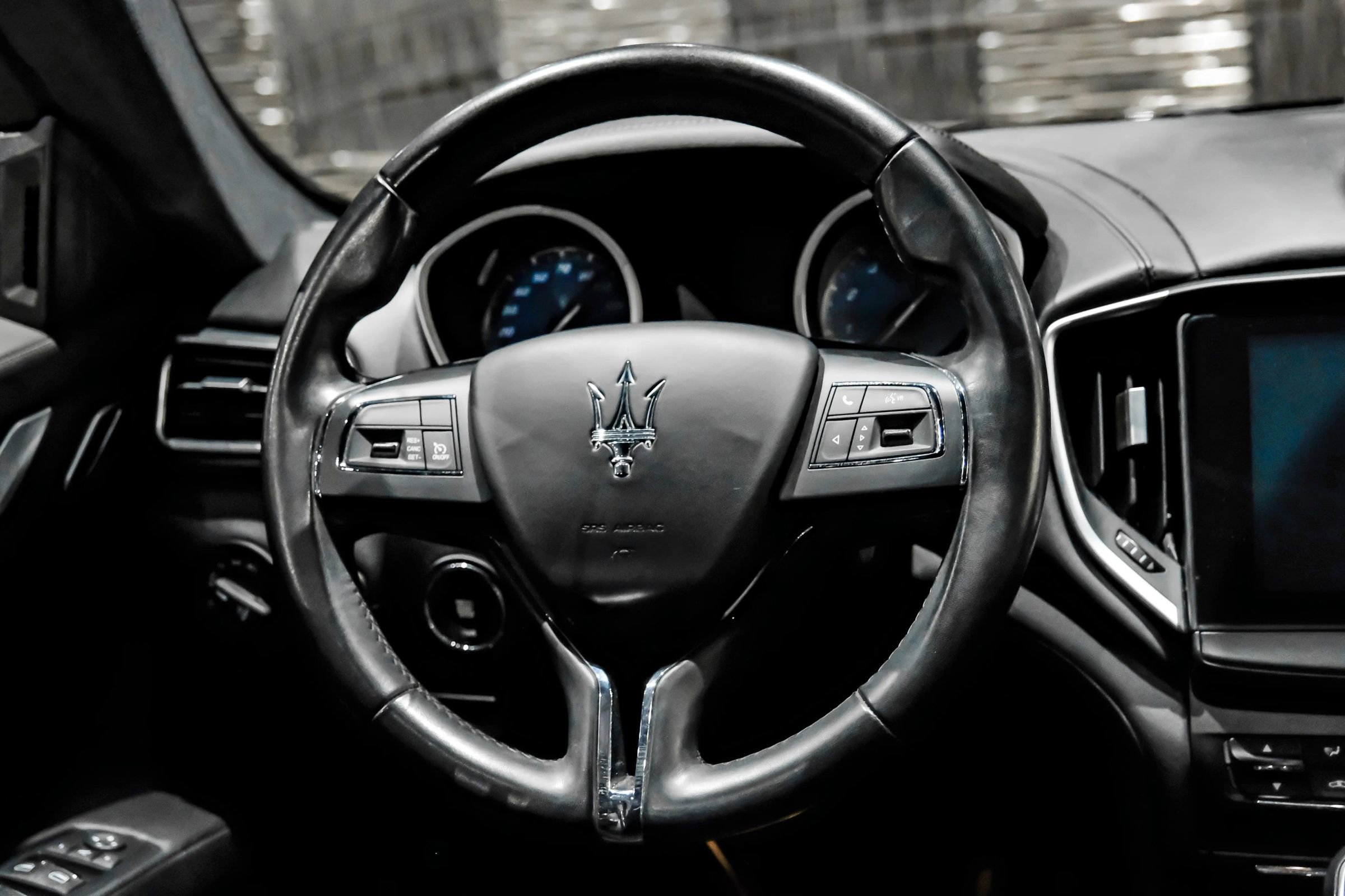 Used 2017 Maserati Ghibli w/ Luxury Package image 16