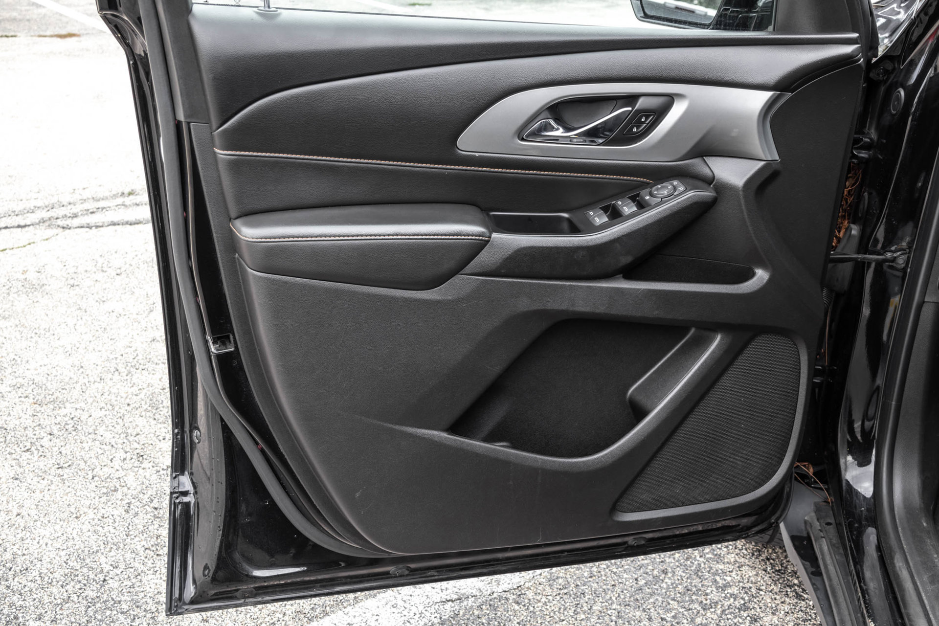 Used 2019 Chevrolet Traverse LS FWD image 34