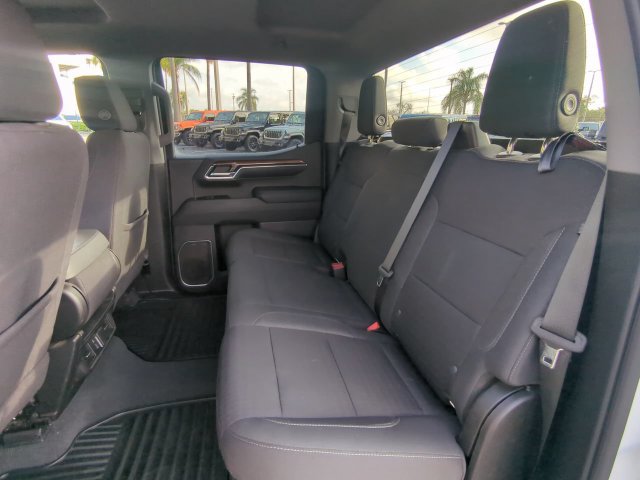 Used 2023 Chevrolet Silverado 1500 LT AWD/4WD image 15