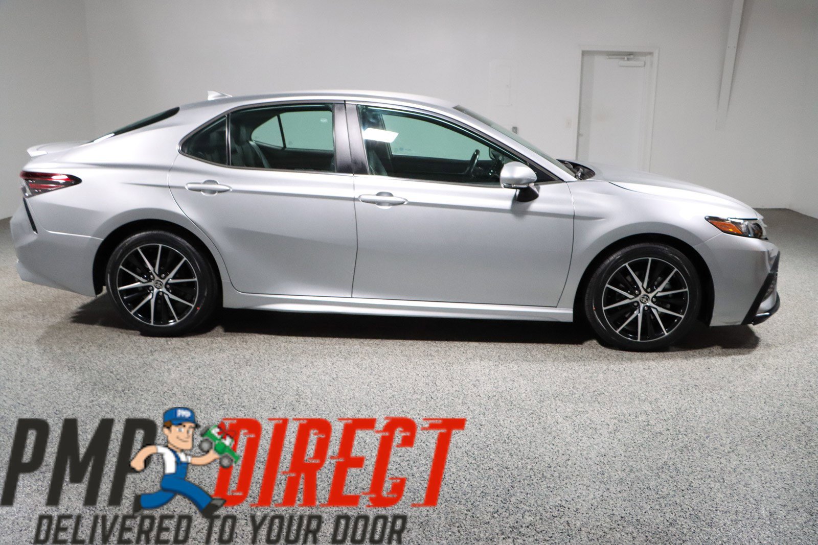 Used 2024 Toyota Camry SE image 6