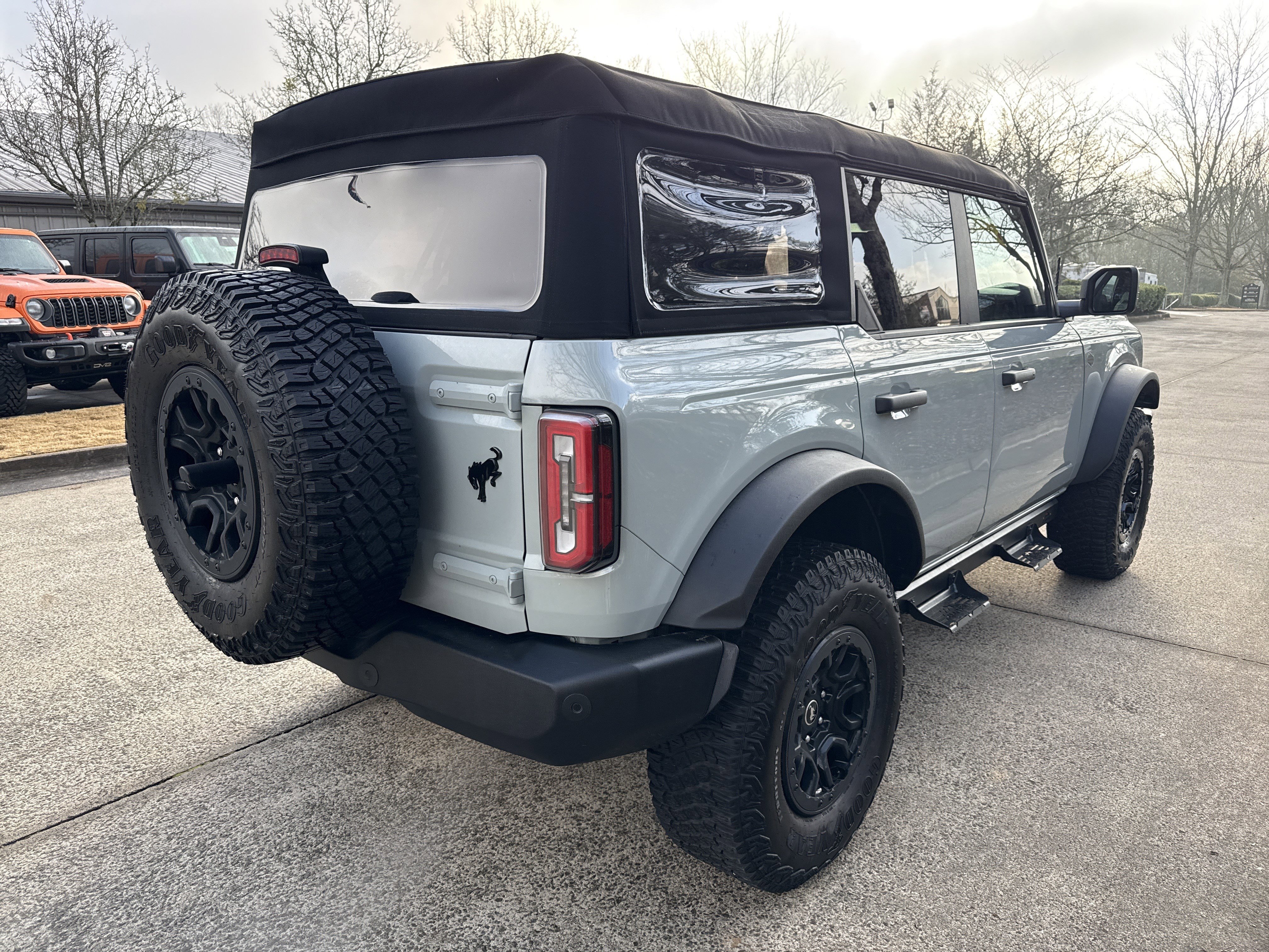 Used 2024 Ford Bronco Wildtrak image 7