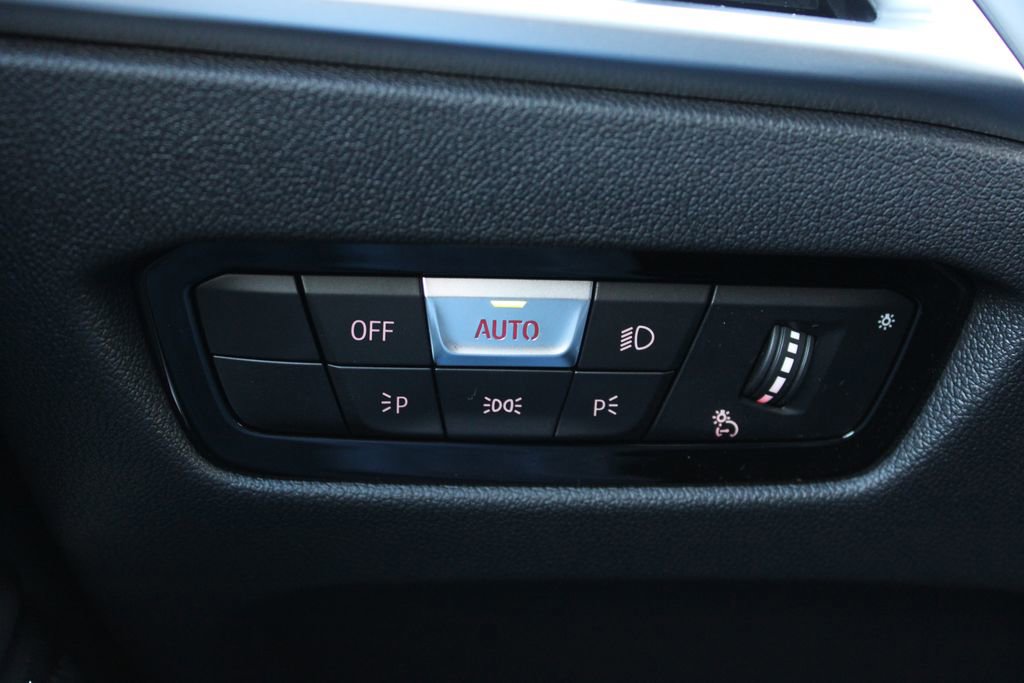 New 2026 BMW 330i xDrive Sedan w/ M Sport Package image 51