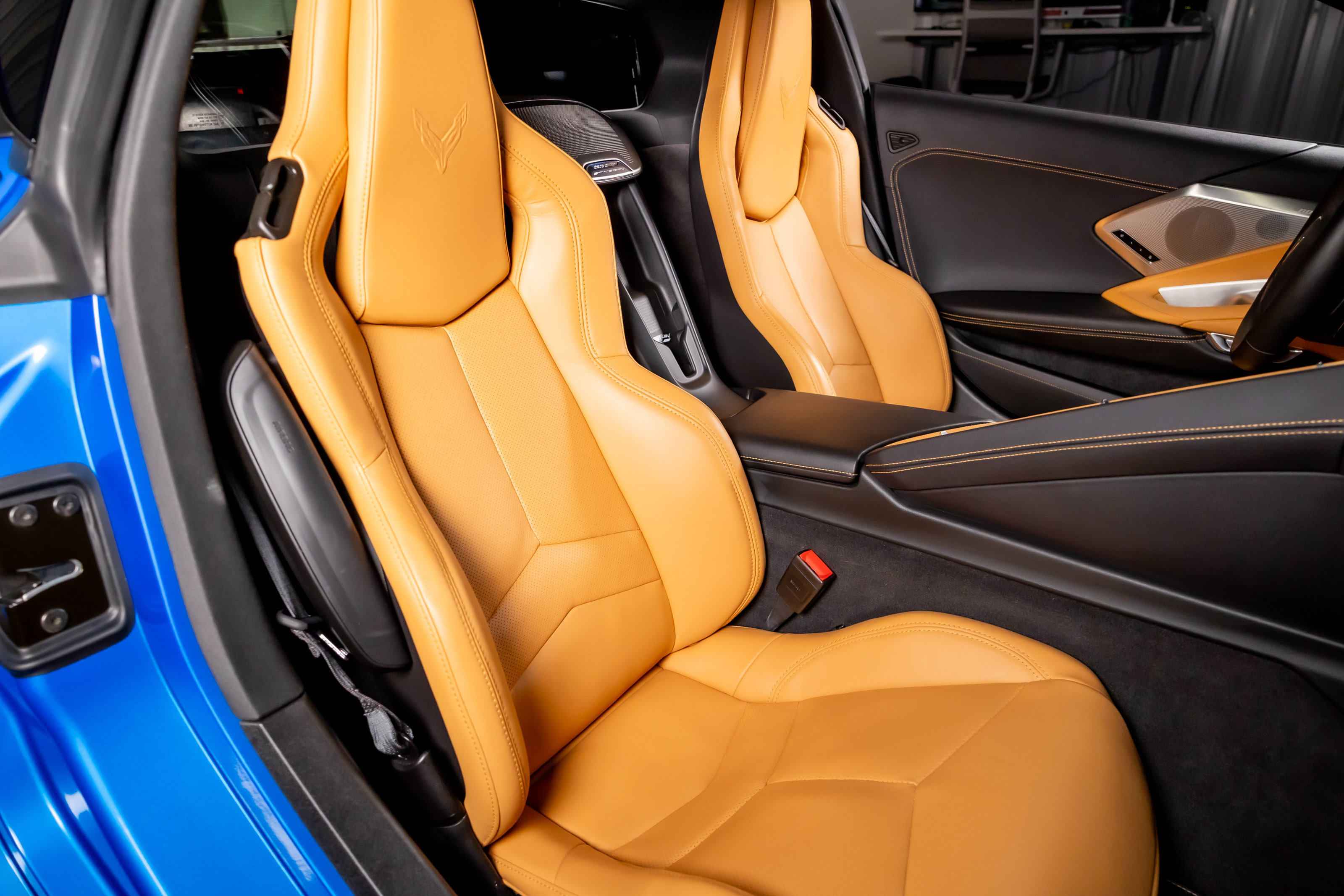 Used 2024 Chevrolet Corvette Stingray Preferred Cpe w/ Z51 Performance Package RWD image 23