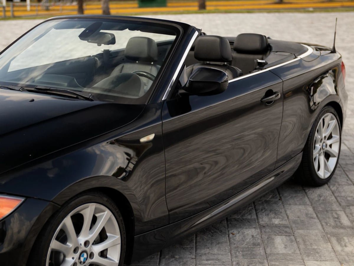 Used 2012 BMW 135i Convertible RWD image 14