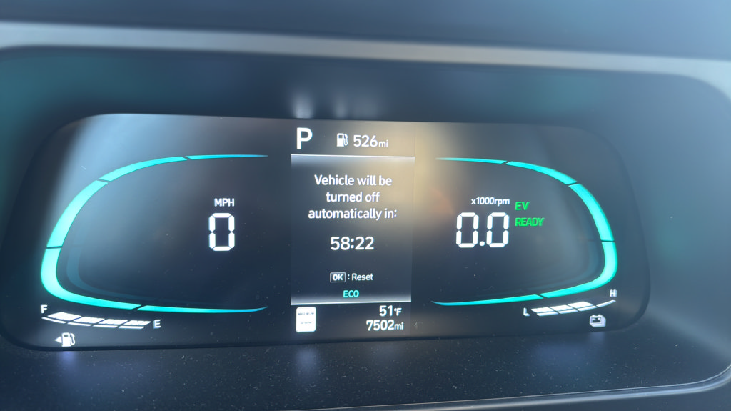 Used 2026 Hyundai Elantra Hybrid w/ Cargo Package FWD image 16