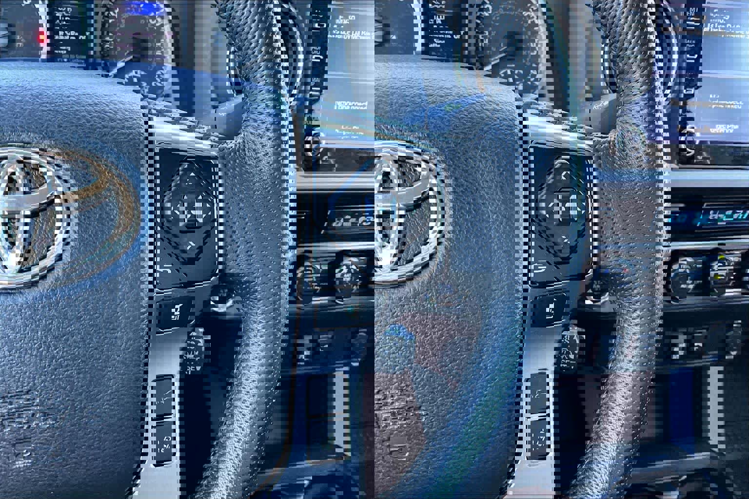 Certified 2023 Toyota Tacoma SR5 w/ Technology Package image 24