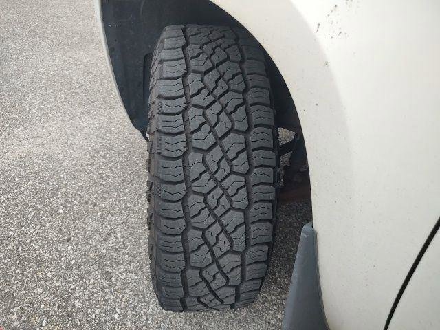 Used 2012 GMC Yukon XL 2500 SLT image 28