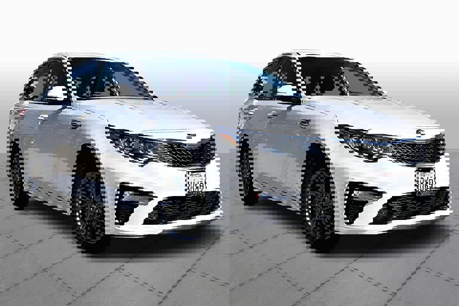 Used 2020 Kia Optima LX image 2