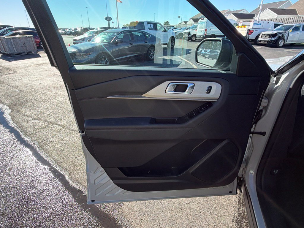 New 2027 Ford Explorer Active AWD/4WD image 23