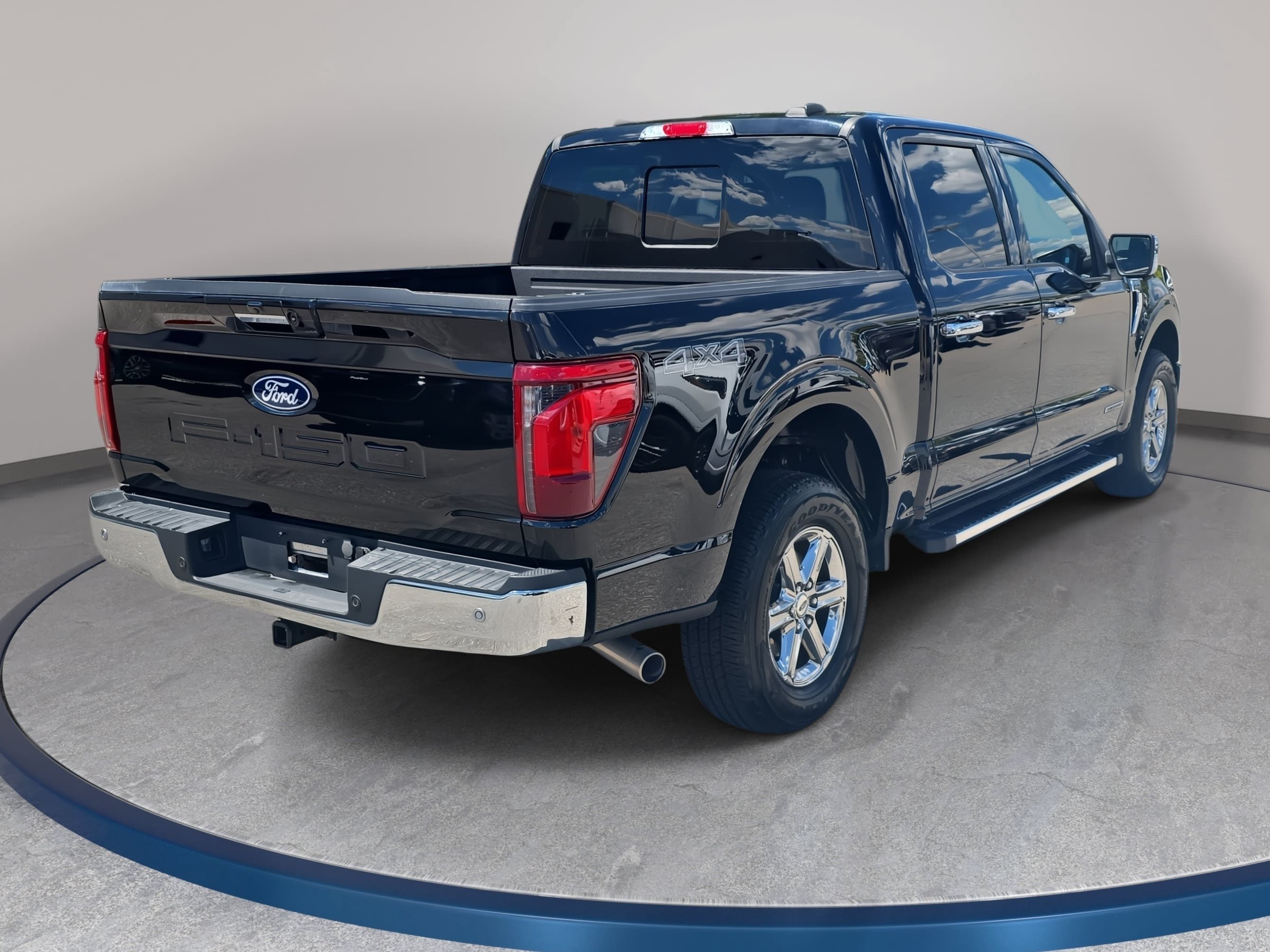 Used 2024 Ford F150 XLT w/ Equipment Group 302A MID AWD/4WD image 5