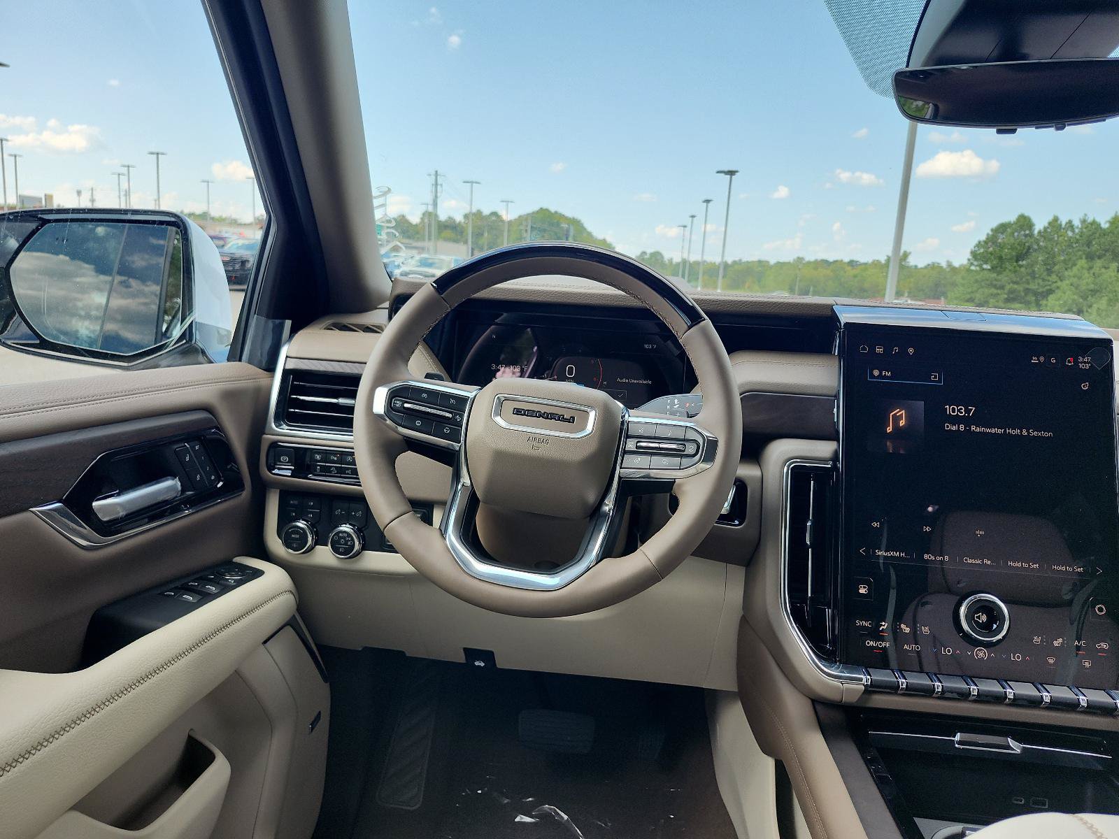 New 2026 GMC Yukon XL Denali w/ Denali Reserve Package AWD/4WD image 12