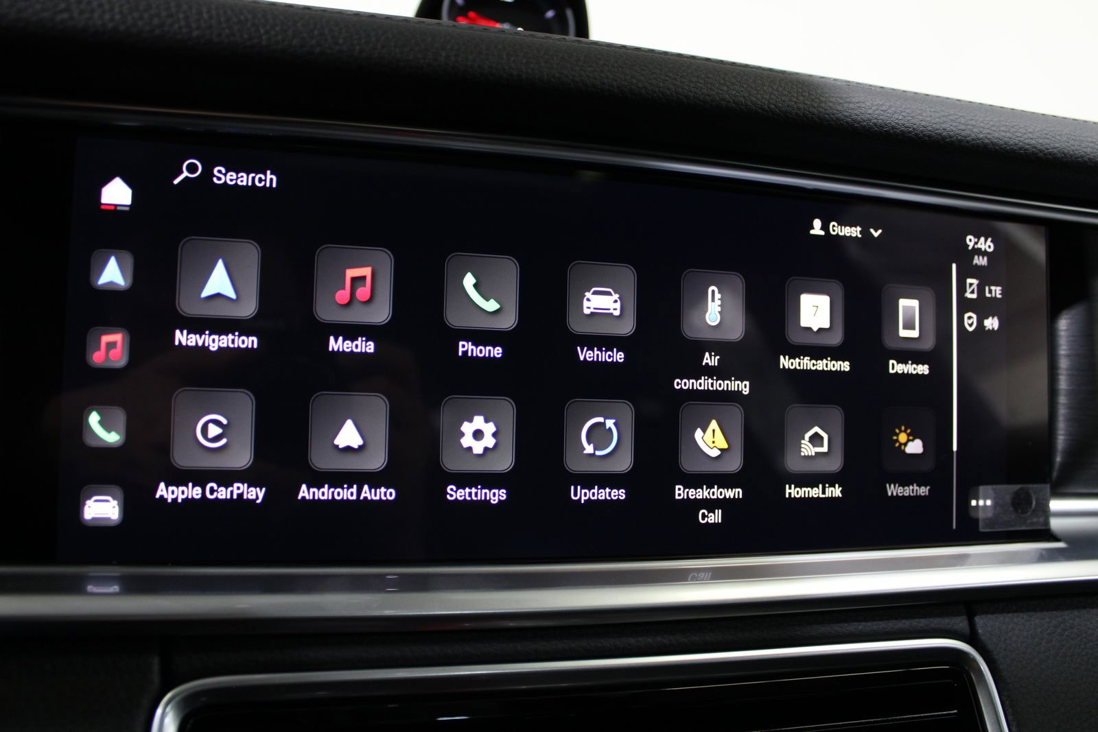 Used 2023 Porsche Panamera Platinum Edition image 43