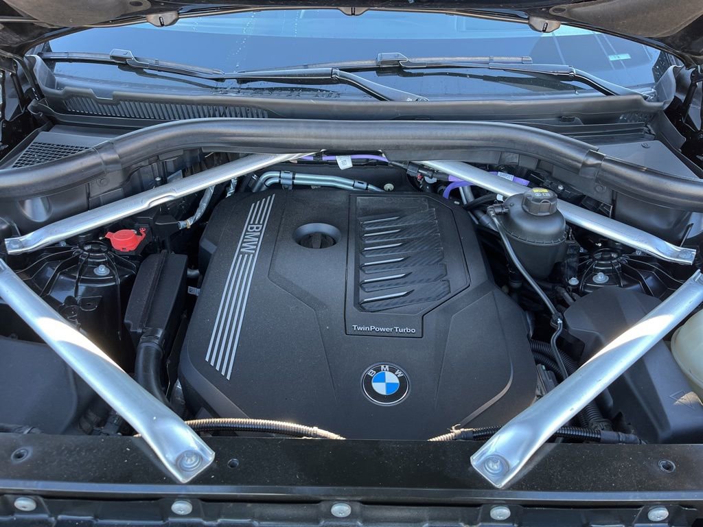 Used 2022 BMW X5 sDrive40i w/ Luxury Seating Package image 14