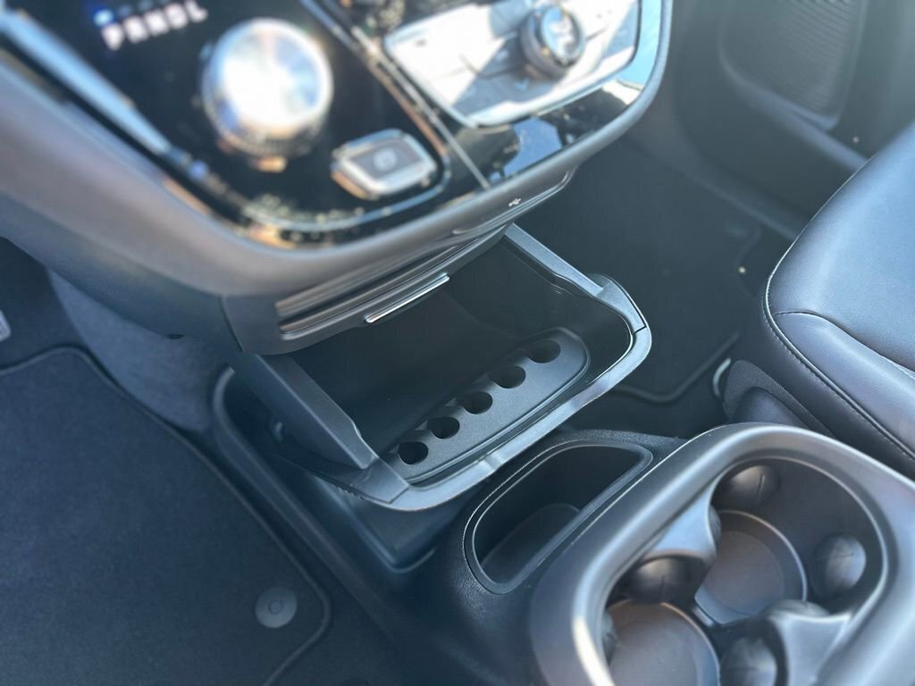 New 2026 Chrysler Pacifica Select image 21
