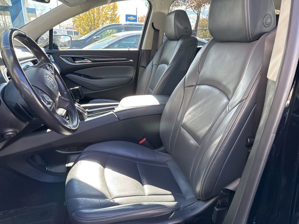 Used 2018 Buick Enclave Premium image 8